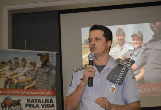Capitão Anderson Nunes recebe Moção de Aplausos dos vereadores de Tanabi