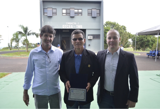 DTCEA-TNB promove cerimônia militar alusiva aos 30 anos de criação e homenageia colaboradores